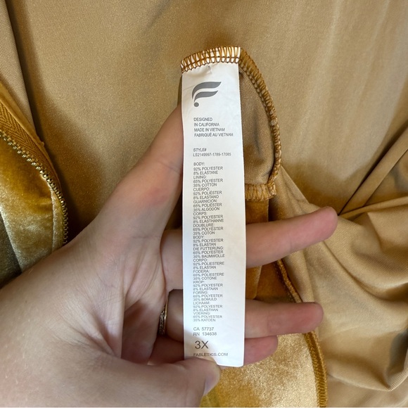 Fabletics Gold Crushed Velvet Velour Orange Full Zip Plus Size Hoodie Size 3X - Picture 3 of 7
